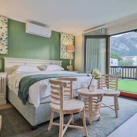 Lavender Manor Guest Lodge Херманус Экстерьер фото