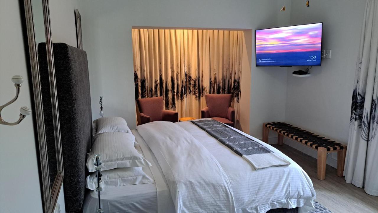 Lavender Manor Guest Lodge Херманус Экстерьер фото