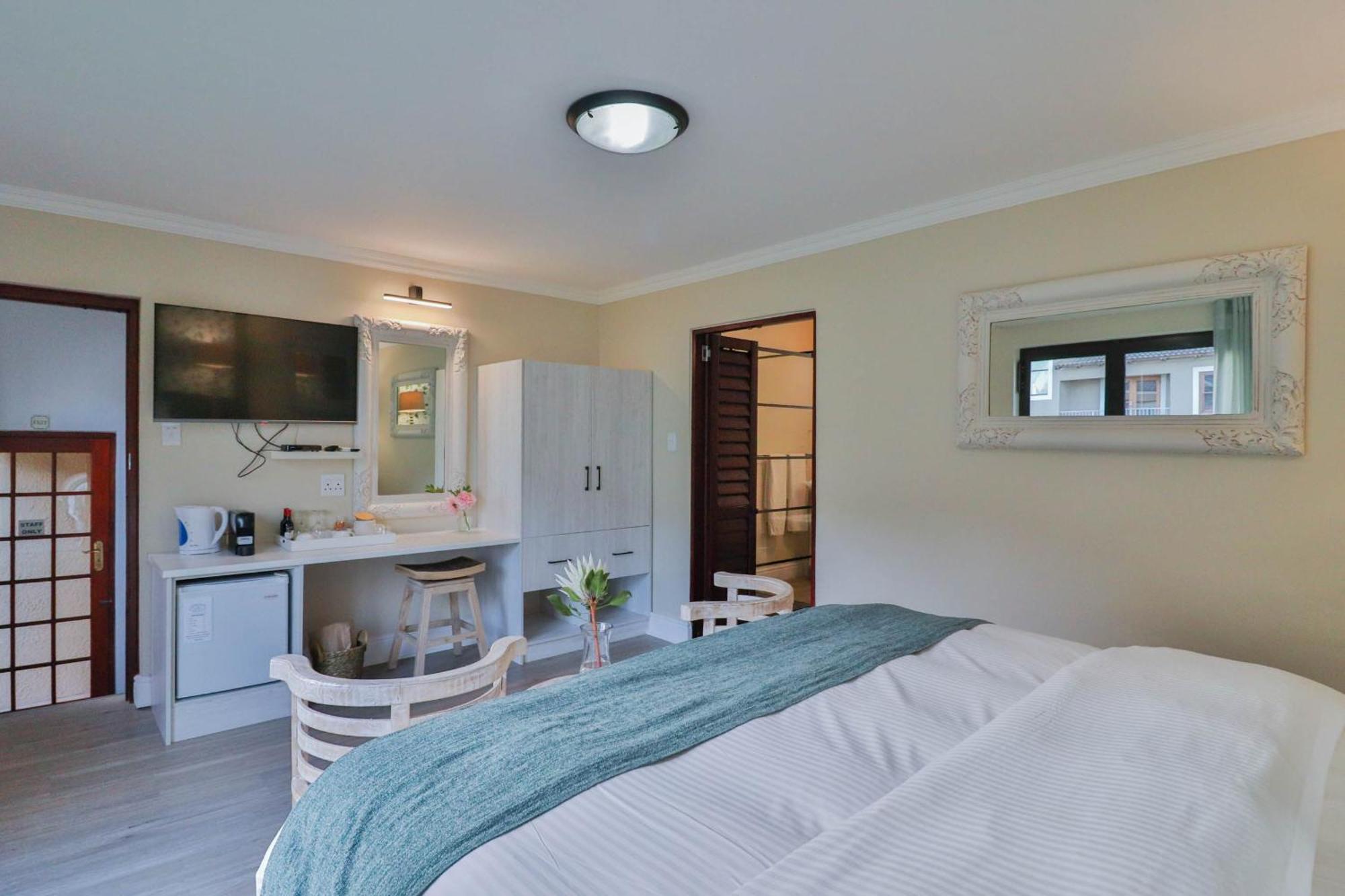 Lavender Manor Guest Lodge Херманус Номер фото