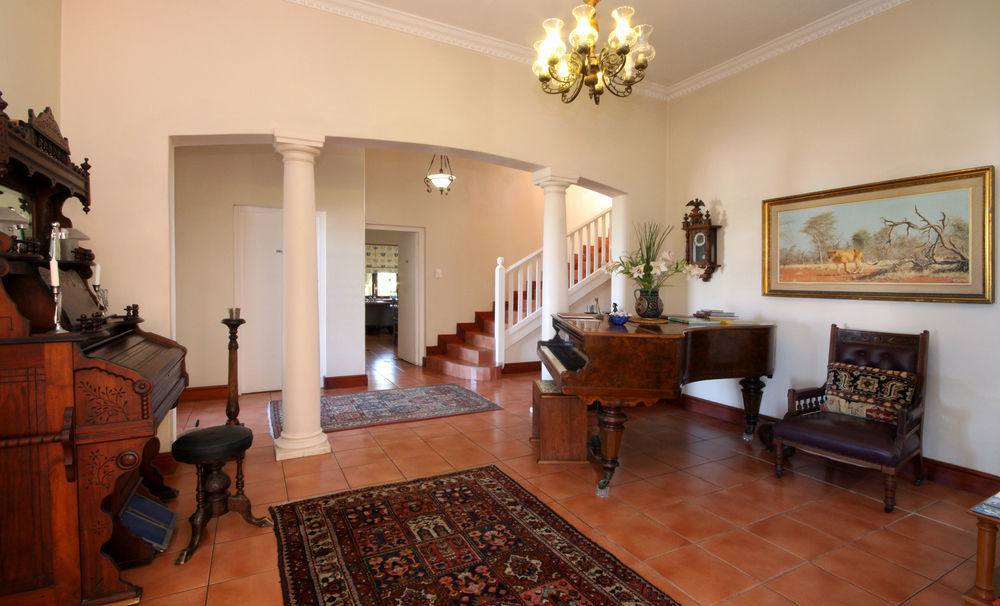 Lavender Manor Guest Lodge Херманус Экстерьер фото
