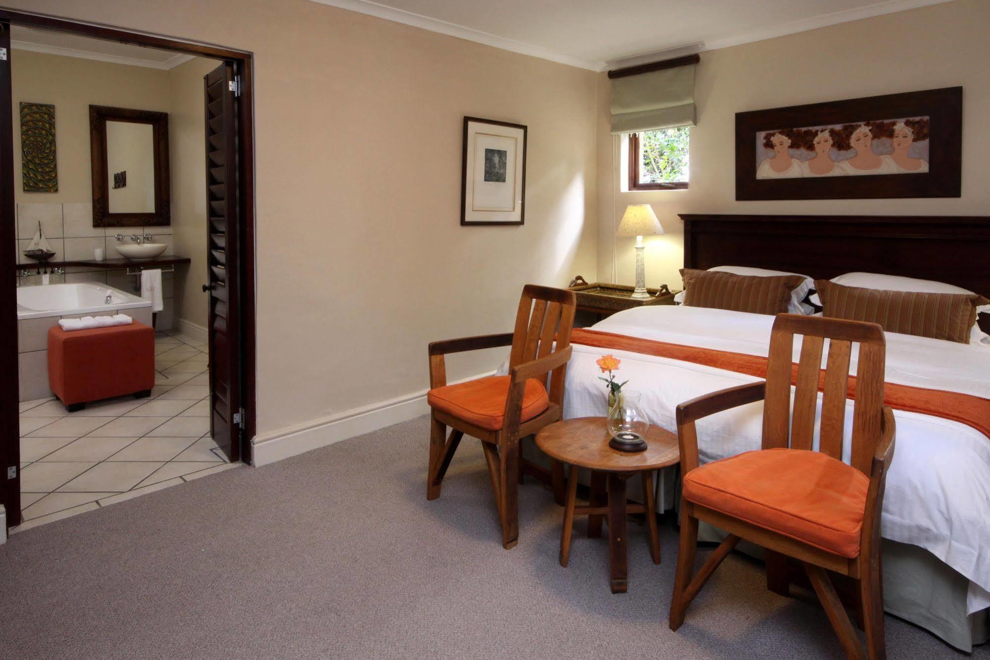 Lavender Manor Guest Lodge Херманус Экстерьер фото