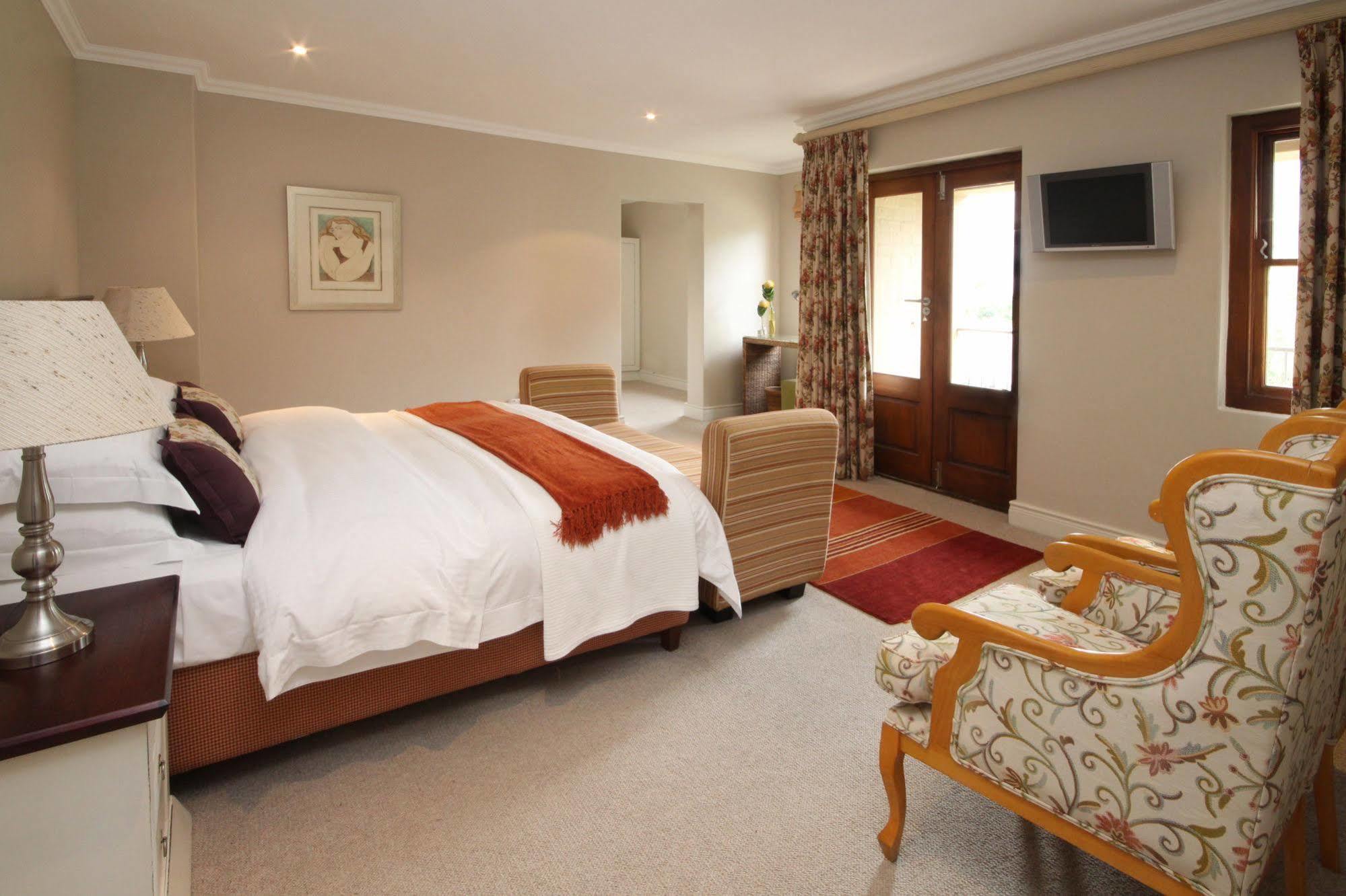 Lavender Manor Guest Lodge Херманус Экстерьер фото