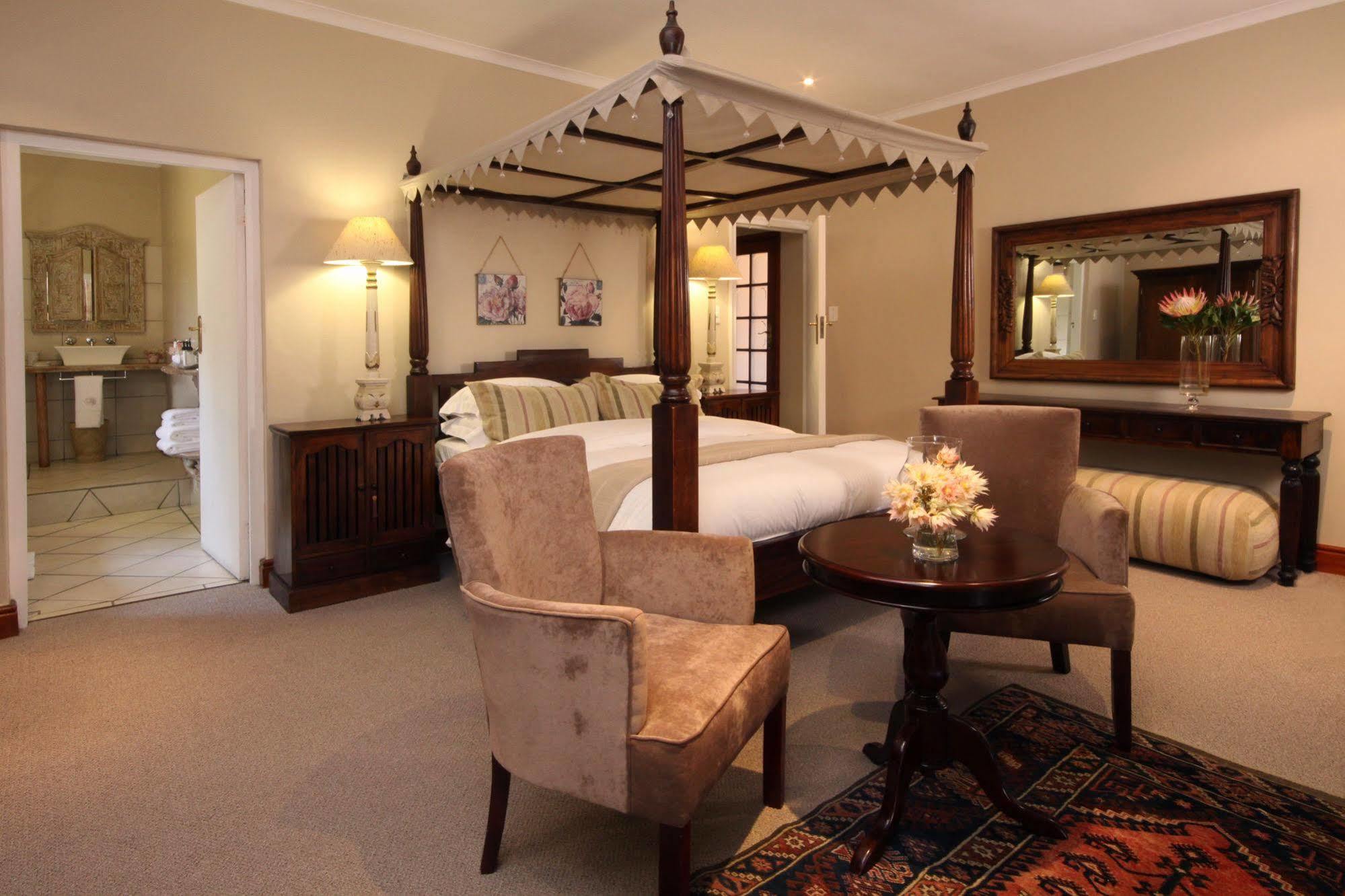 Lavender Manor Guest Lodge Херманус Экстерьер фото