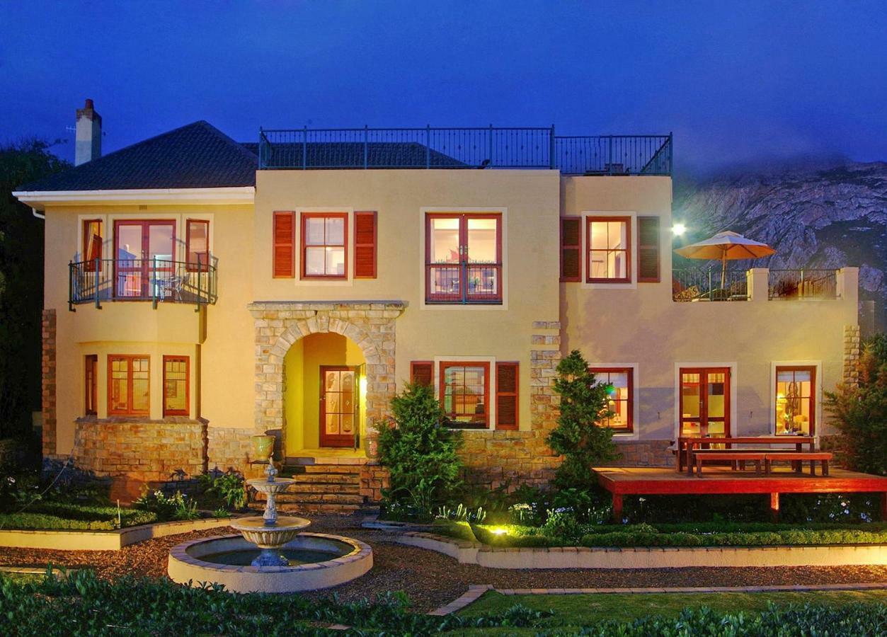 Lavender Manor Guest Lodge Херманус Экстерьер фото